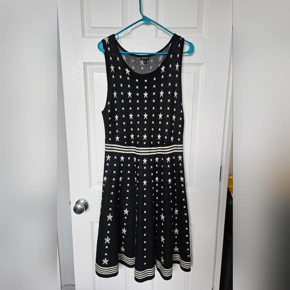 Torrid Black Gold Stars Sweater Skater Dress 2X - Picture 1 of 4